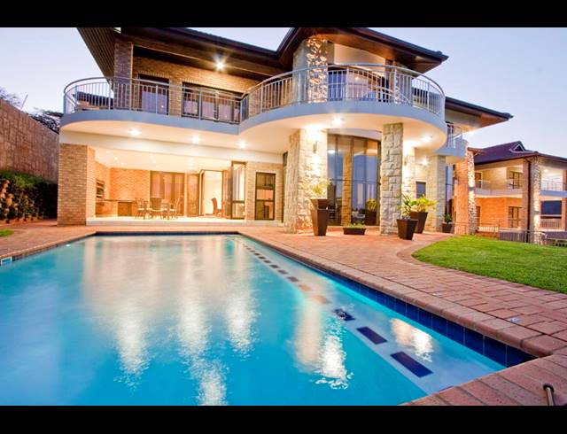 6 BEDROOM HOUSE FOR SALE IN BALLITO CENTRAL